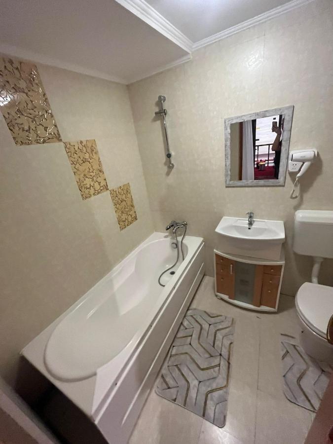 Karma Caffe&Rooms Bükreş Dış mekan fotoğraf
